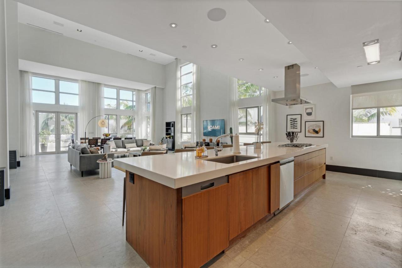 Villa Roami At Collins Ave Ph à Miami Beach Extérieur photo